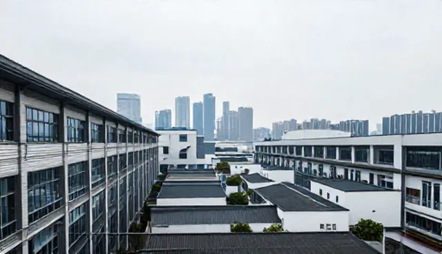 运维中系统集成的维护建议:选择本地化部署与云服务的取舍