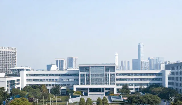 运维服务模式对系统性能影响的关键因素分析